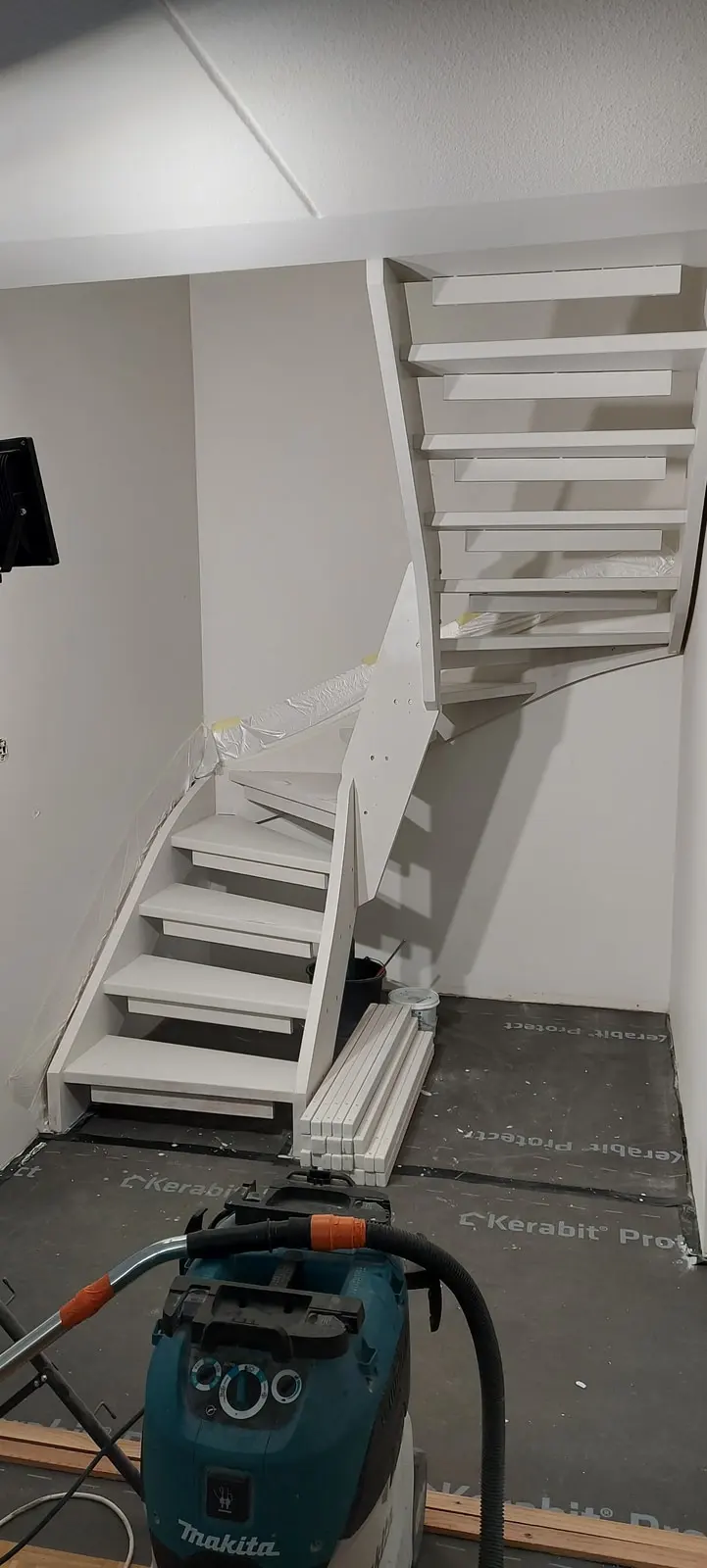 Rivitalon remontti ja uuden keittiön asennus – Vihertie, Vantaa, kuva 1/4