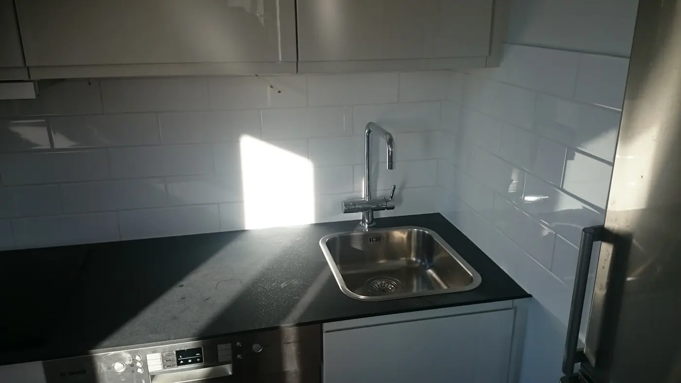 Asunnon keittiön remontti – Pihlajatie, Helsinki, kuva 7/7