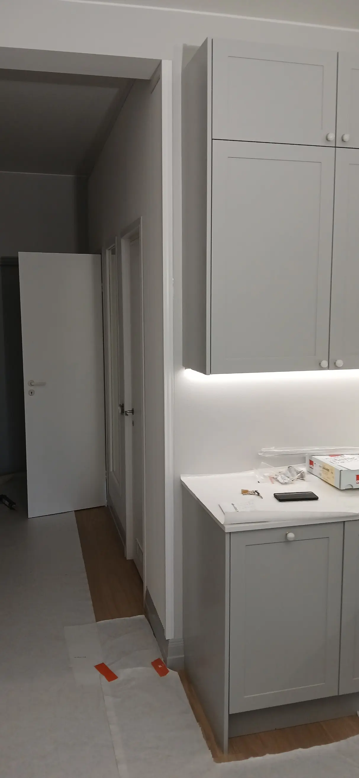 Kahden huoneen asunnon peruskorjaus kohteessa Kristinkatu, Helsinki
